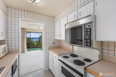 8001 Sand Point Way NE #C57, Seattle, WA 98115 - Photo 13