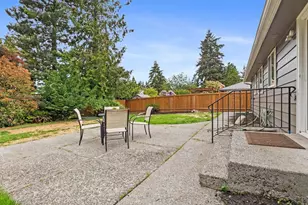 1826 N 199th St, Shoreline, WA 98133 - Photo 17