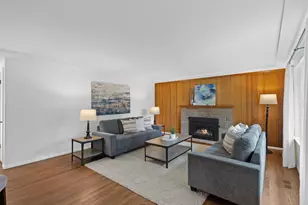 1826 N 199th St, Shoreline, WA 98133 - Photo 3