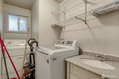 5703 318th Avenue NE, Carnation, WA 98014 - Photo 11