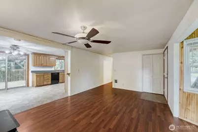 5703 318th Avenue NE, Carnation, WA 98014 - Photo 3