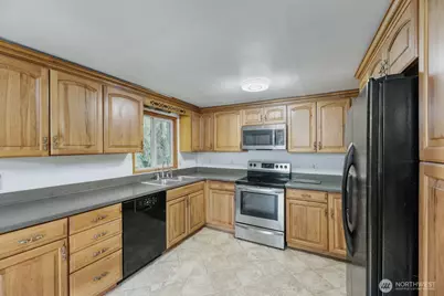 5703 318th Avenue NE, Carnation, WA 98014 - Photo 5