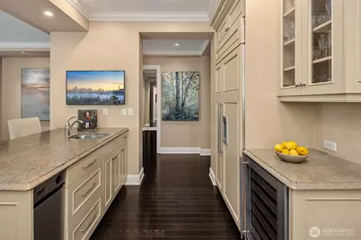 1188 Harvard Avenue E #3, Seattle, WA 98102 - Photo 19
