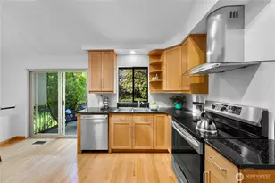 13800 SE 21st St, Bellevue, WA 98005 - Photo 17