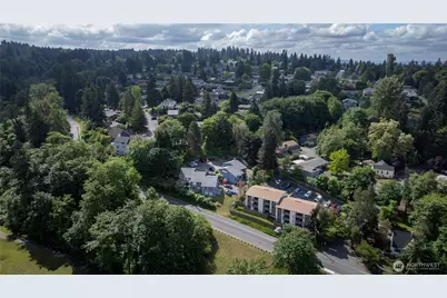 108 Kensington Avenue SW, Kent, WA 98030 - Photo 5
