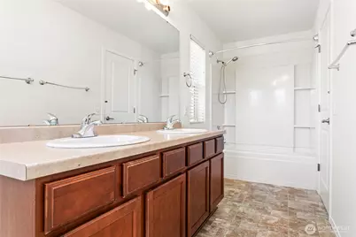 800 Crested Butte Boulevard, Mount Vernon, WA 98273 - Photo 23