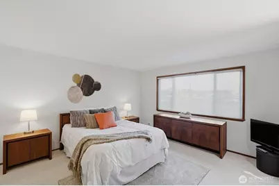 9522 1st Avenue NE #A4, Seattle, WA 98115 - Photo 11
