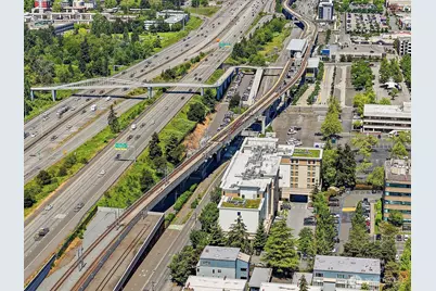 9522 1st Avenue NE #A4, Seattle, WA 98115 - Photo 23