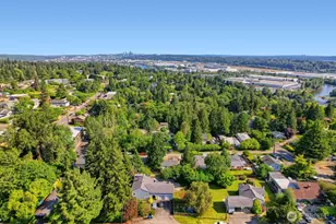2315 S 116th Pl, Seattle, WA 98168 - Photo 39