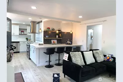 2315 S 116th Place, Seattle, WA 98168 - Photo 7
