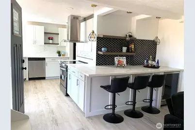 2315 S 116th Place, Seattle, WA 98168 - Photo 9