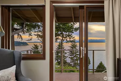 15718 72nd Avenue W, Edmonds, WA 98026 - Photo 21