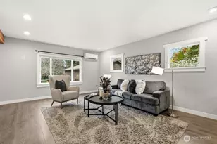 2122 N 128th St, Seattle, WA 98133 - Photo 9