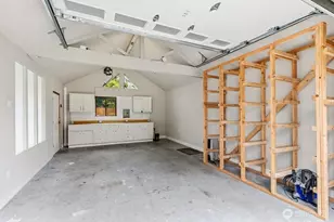 2122 N 128th St, Seattle, WA 98133 - Photo 31