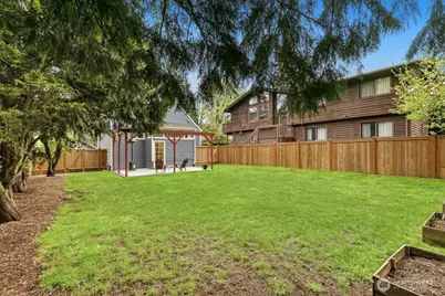 2122 N 128th Street, Seattle, WA 98133 - Photo 37