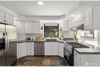 1115 N 30th Street, Renton, WA 98056 - Photo 15