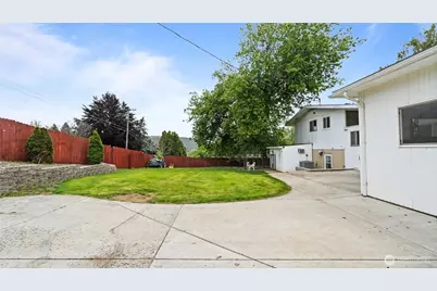 810 E Spring, Dayton, WA 99328 - Photo 29