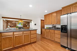 2833 140th Ave NE, Bellevue, WA 98005 - Photo 7