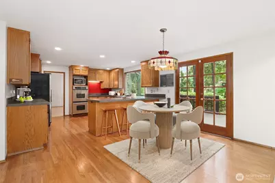 2833 140th Avenue NE, Bellevue, WA 98005 - Photo 9