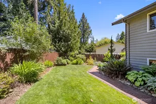 24306 87th Pl W, Edmonds, WA 98026 - Photo 37