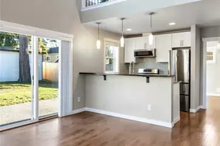 12757 Dayton Ave N, Seattle, WA 98133 - Photo 9