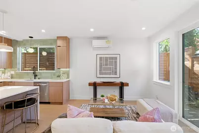 11731 Durland Avenue NE, Seattle, WA 98125 - Photo 13
