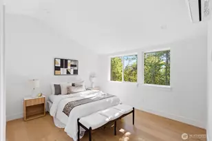 11731 Durland Ave NE, Seattle, WA 98125 - Photo 17