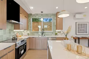 11731 Durland Ave NE, Seattle, WA 98125 - Photo 5