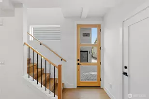 11731 Durland Ave NE, Seattle, WA 98125 - Photo 3