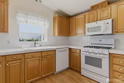 24036 222nd Avenue SE, Maple Valley, WA 98038 - Photo 9