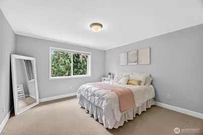 25901 NE 1st Place, Sammamish, WA 98074 - Photo 27