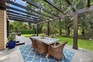 25901 NE 1st Pl, Sammamish, WA 98074 - Photo 33