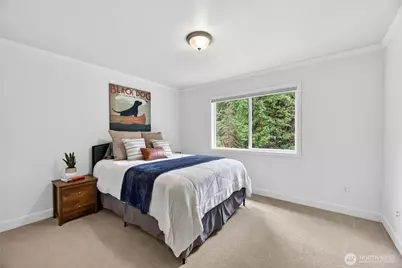 25901 NE 1st Place, Sammamish, WA 98074 - Photo 23