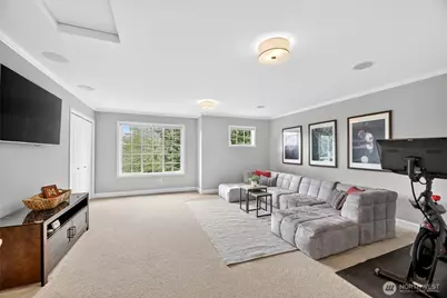 25901 NE 1st Place, Sammamish, WA 98074 - Photo 29