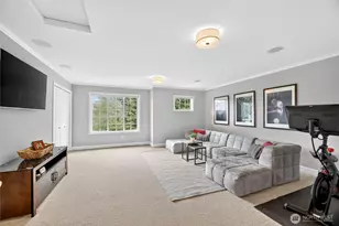 25901 NE 1st Pl, Sammamish, WA 98074 - Photo 29
