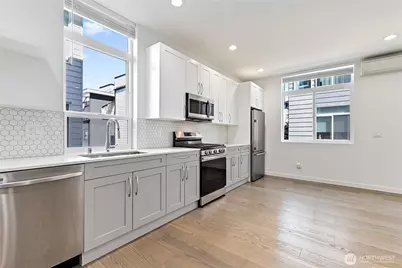 919 NW 56th Street #D, Seattle, WA 98107 - Photo 5