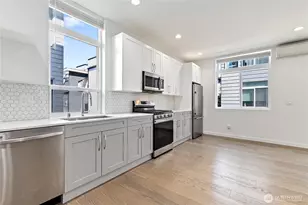 919 NW 56th St, Seattle, WA 98107 - Photo 5