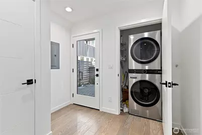 919 NW 56th Street #D, Seattle, WA 98107 - Photo 3
