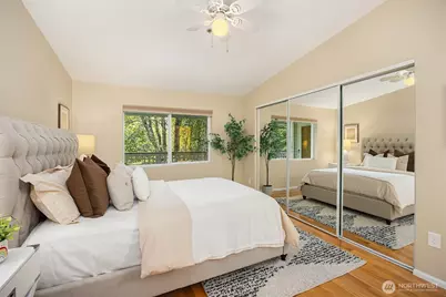 12323 NE 97th Street #M, Kirkland, WA 98033 - Photo 15