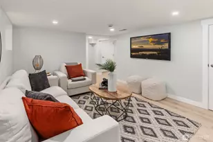 1312 NE 70th St, Seattle, WA 98115 - Photo 19