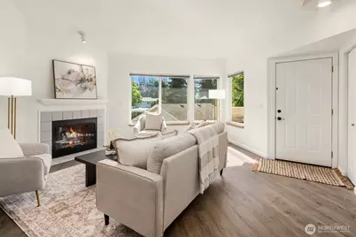 9210 Market Pl #D201, Lake Stevens, WA 98258 - Photo 3