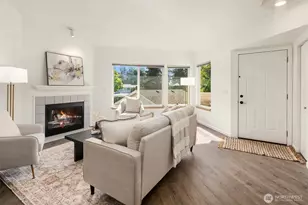 9210 Market Pl, Lake Stevens, WA 98258 - Photo 3