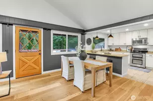 8817 NE 124th St, Kirkland, WA 98034 - Photo 7