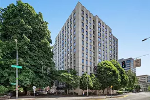 1105 Spring St, Seattle, WA 98104 - Photo 25
