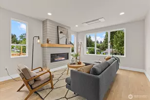 11709 Roosevelt Way NE, Seattle, WA 98125 - Photo 3