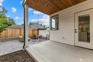 11709 Roosevelt Way NE, Seattle, WA 98125 - Photo 35