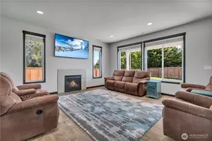 610 Rosewood Dr, Buckley, WA 98321 - Photo 5