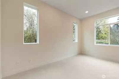 24257 SE 26th Place, Sammamish, WA 98075 - Photo 35