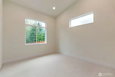 24257 SE 26th Place, Sammamish, WA 98075 - Photo 33
