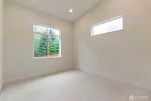 24257 SE 26th Pl, Sammamish, WA 98075 - Photo 33